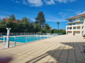 Appartement du golf terrasse piscine tout à pied